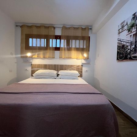 Garden City Apartment Privado Playa Feñabe Bagian luar foto