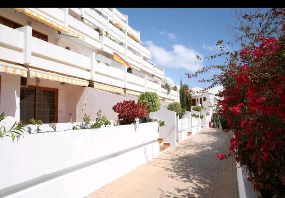Garden City Apartment Privado Playa Feñabe Bagian luar foto