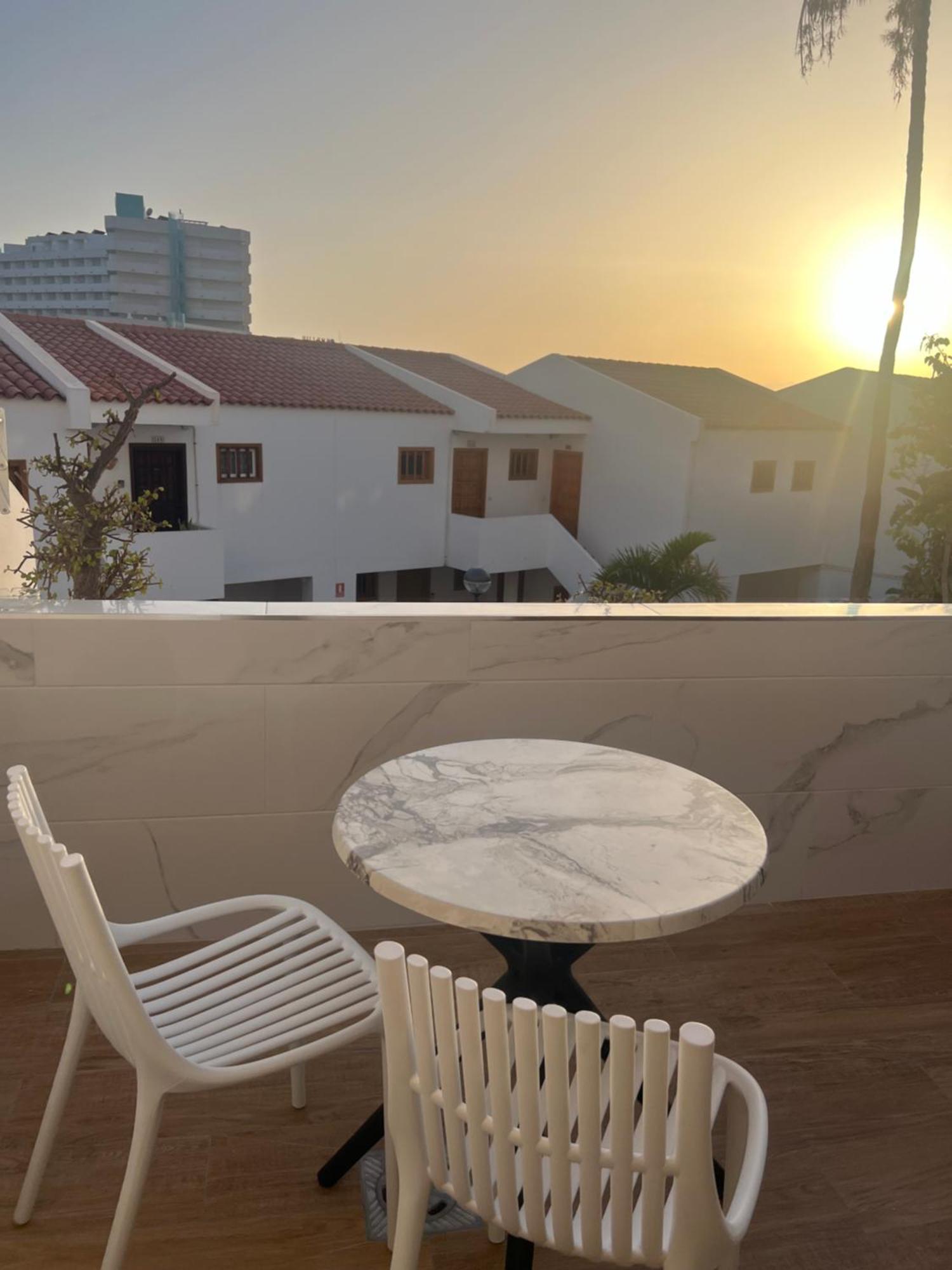 Garden City Apartment Privado Playa Feñabe Bagian luar foto